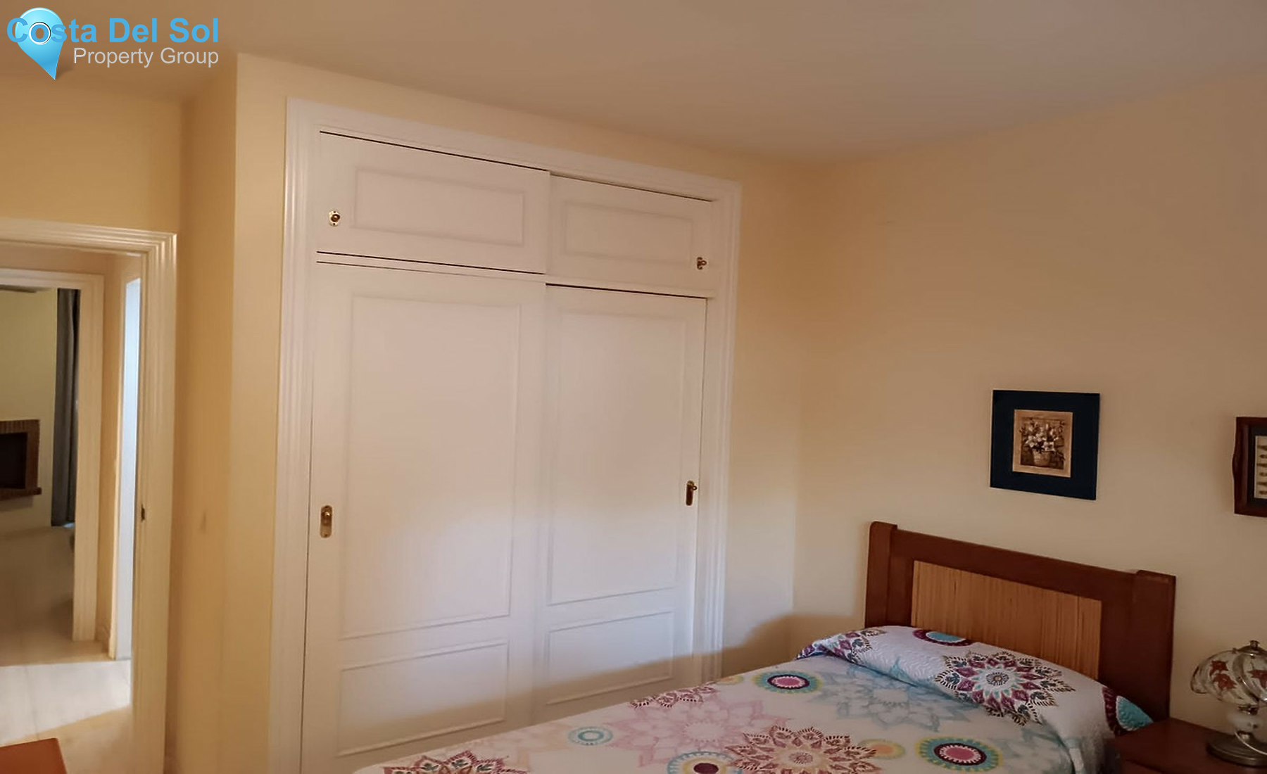 Middle Floor Apartment in Calahonda-1501892