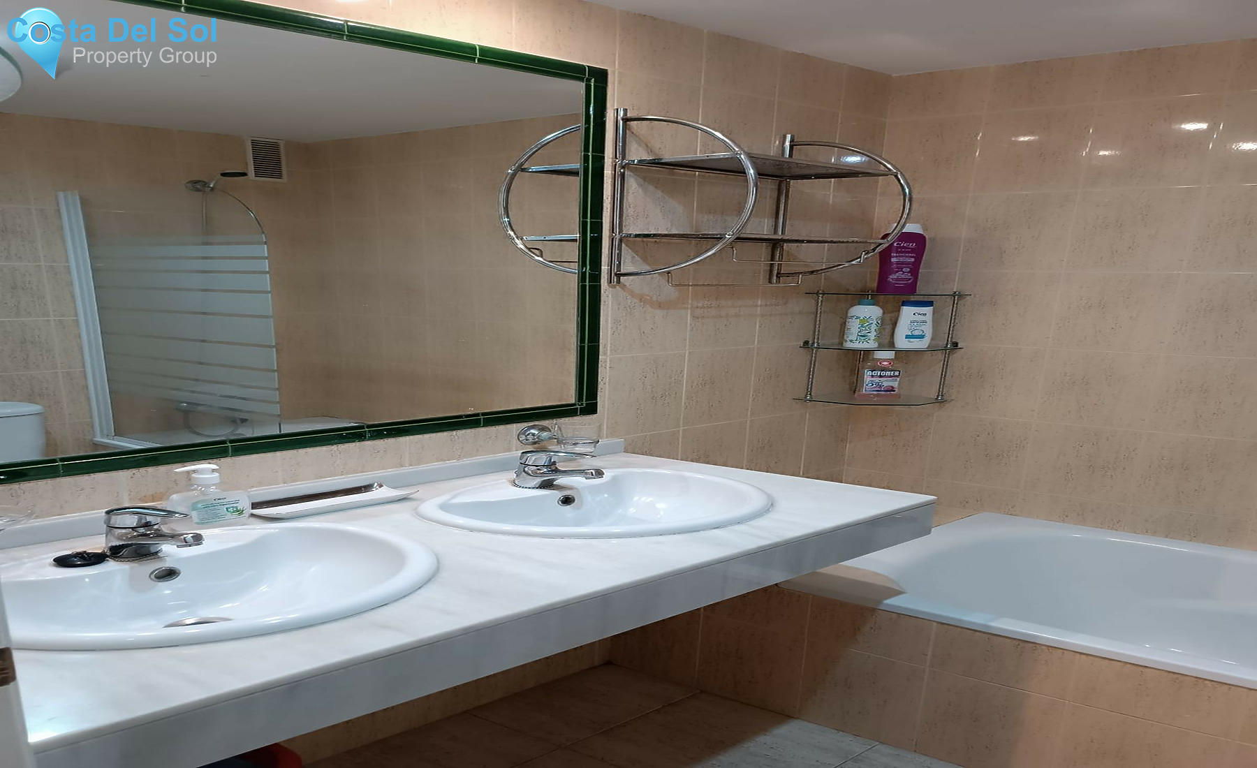 Middle Floor Apartment in Calahonda-1501885