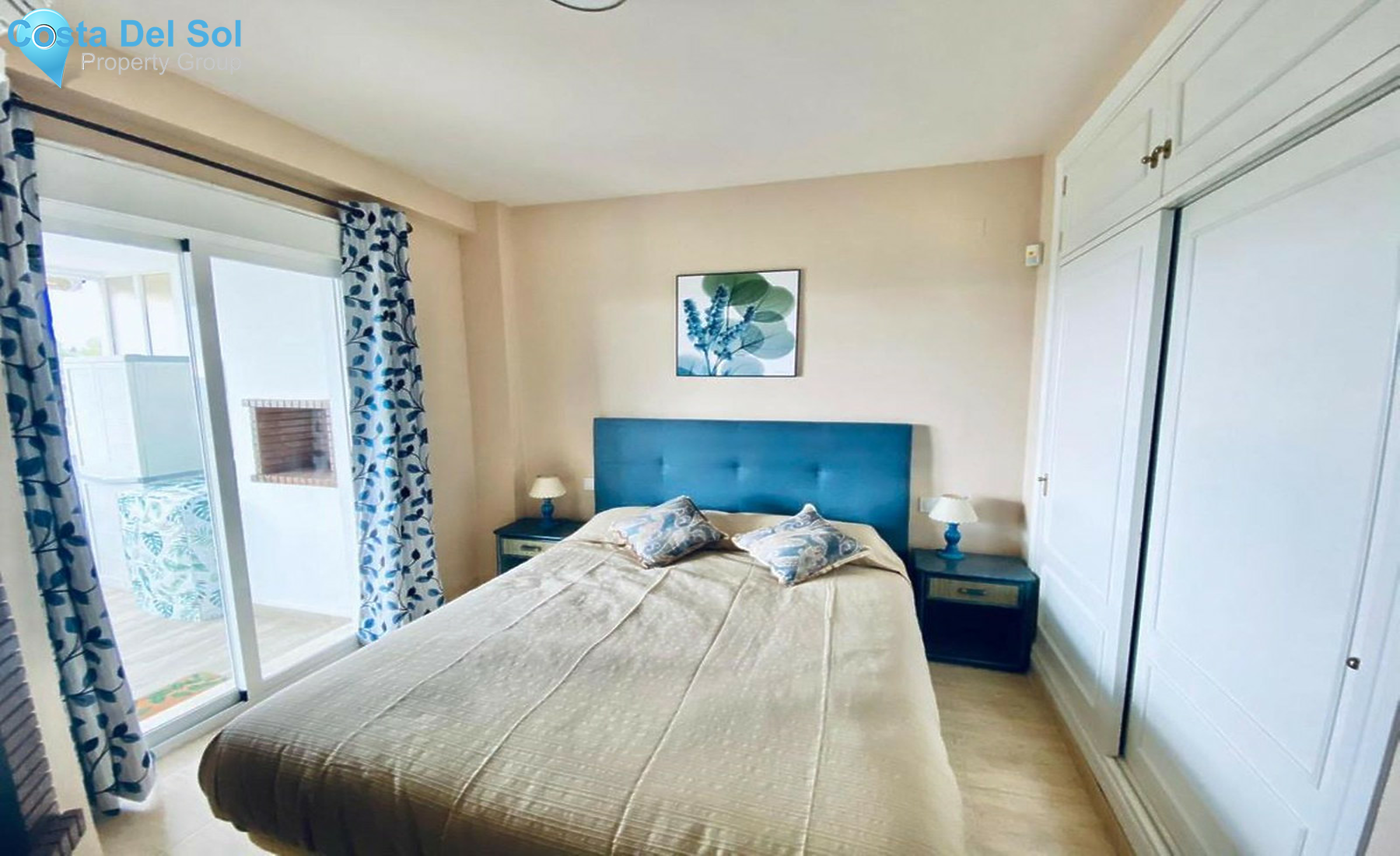 Middle Floor Apartment in Calahonda-1503179