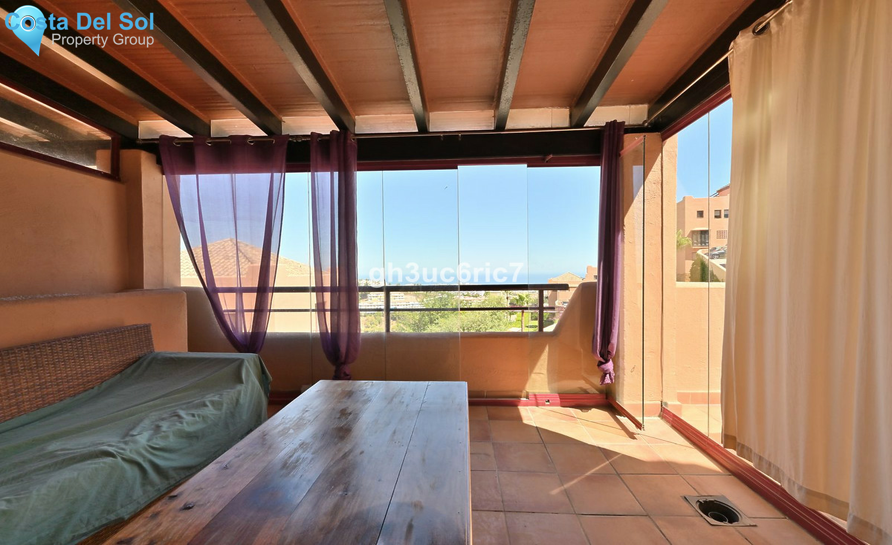 Middle Floor Apartment in Calahonda-1507022