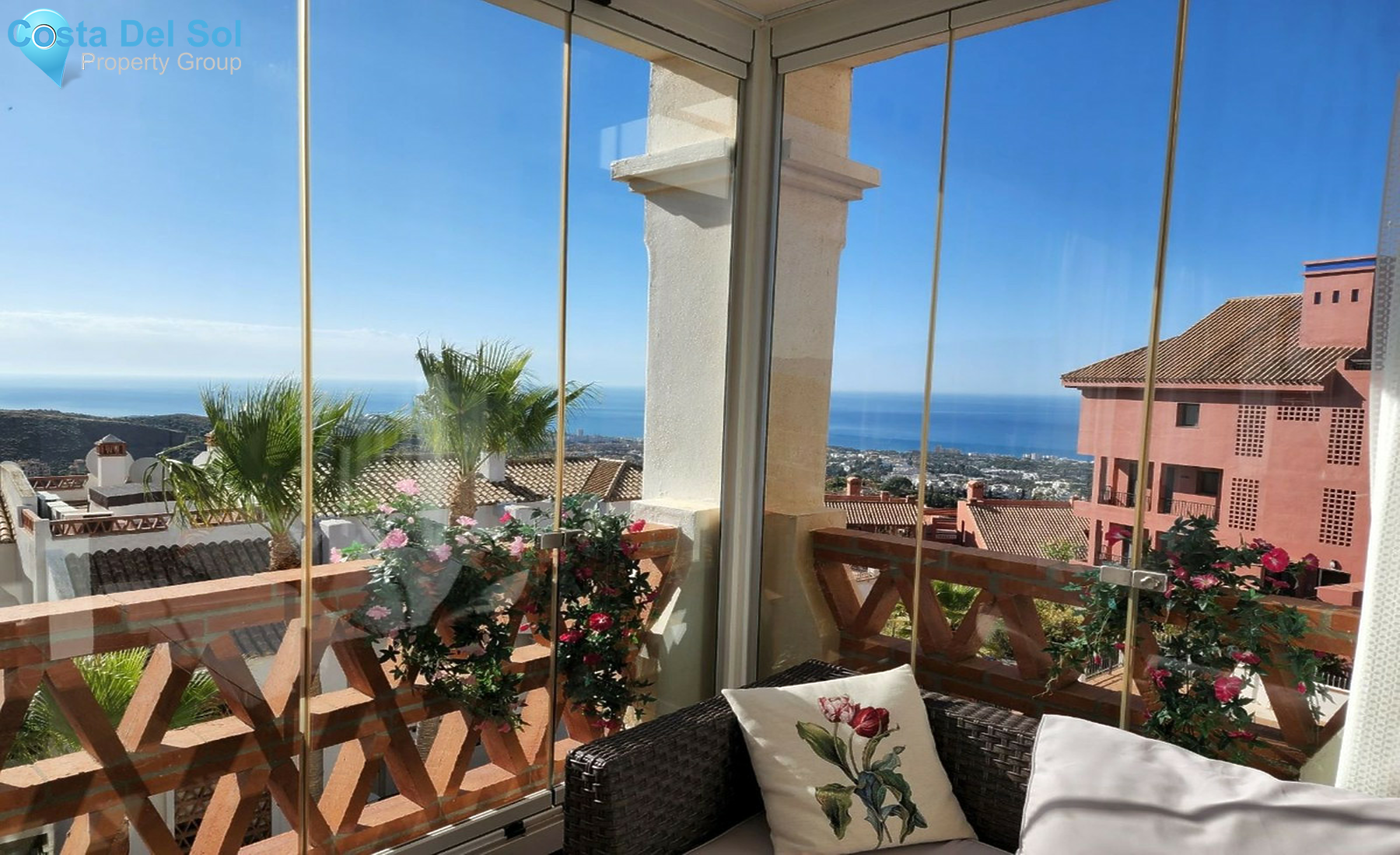 Middle Floor Apartment in Calahonda-1509777