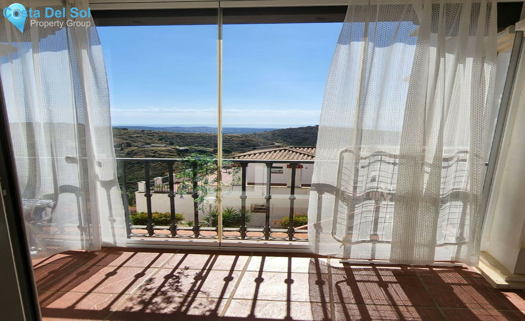 Middle Floor Apartment in Calahonda-1509765