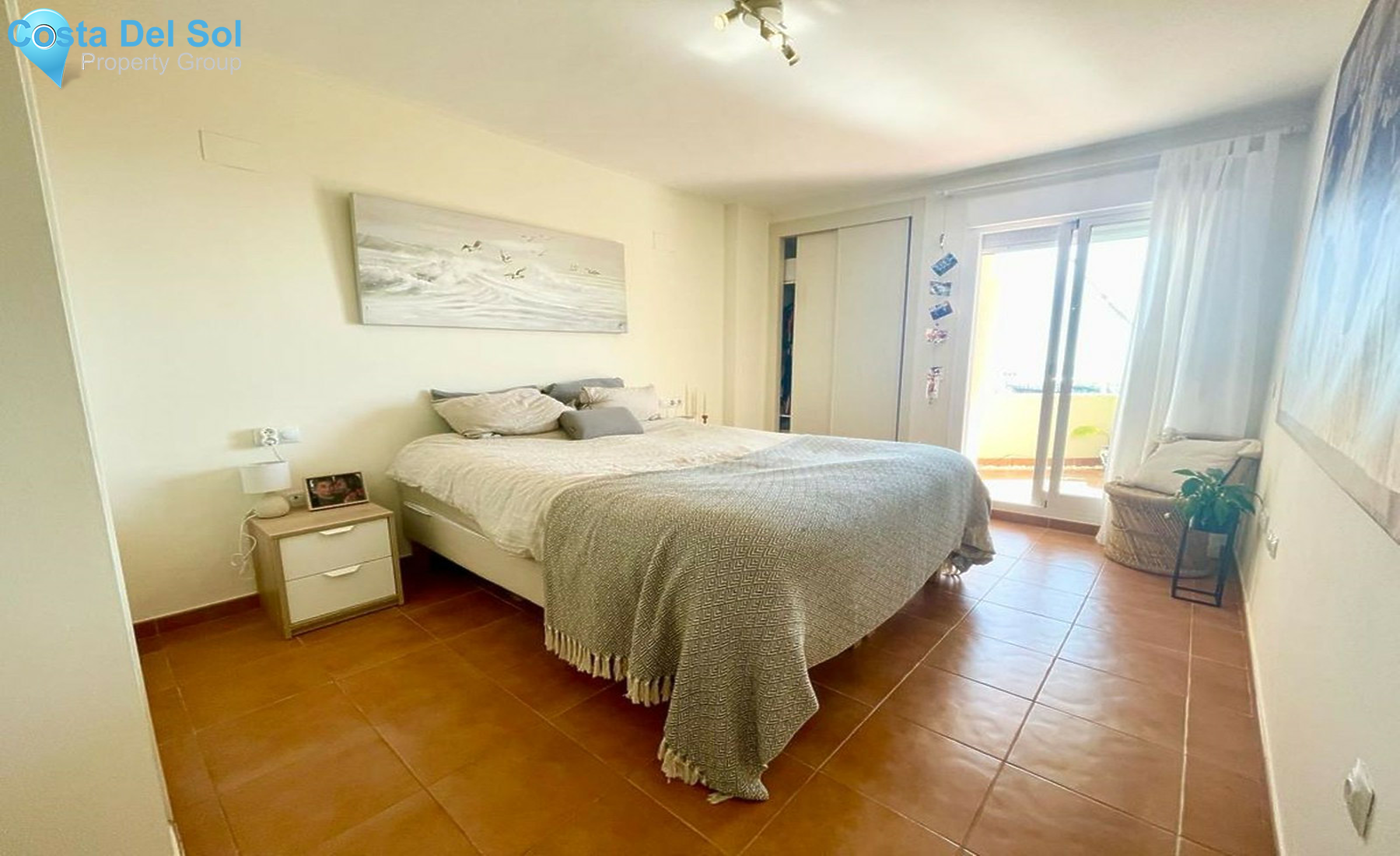 Middle Floor Apartment in Calahonda-1511228