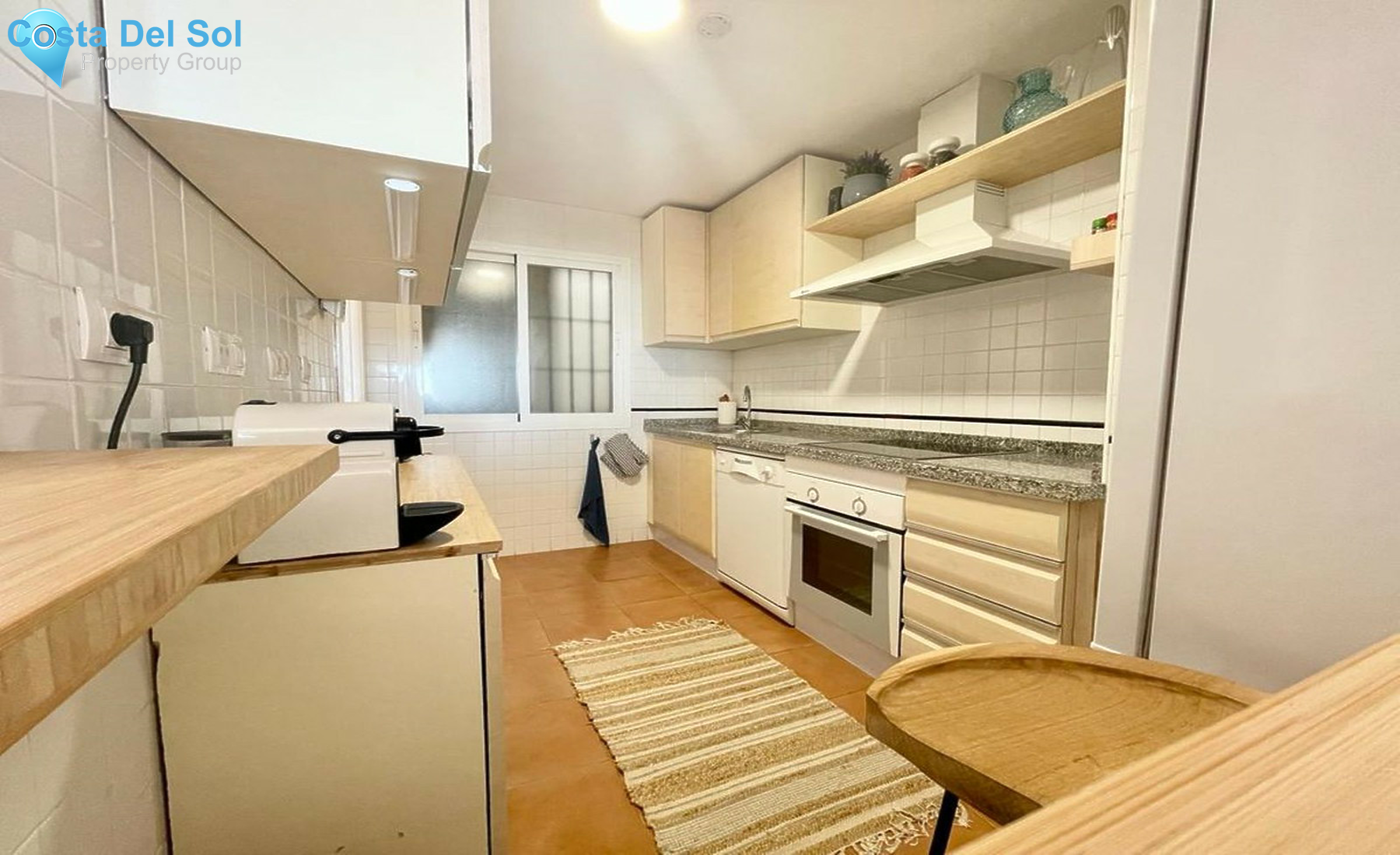 Middle Floor Apartment in Calahonda-1511234