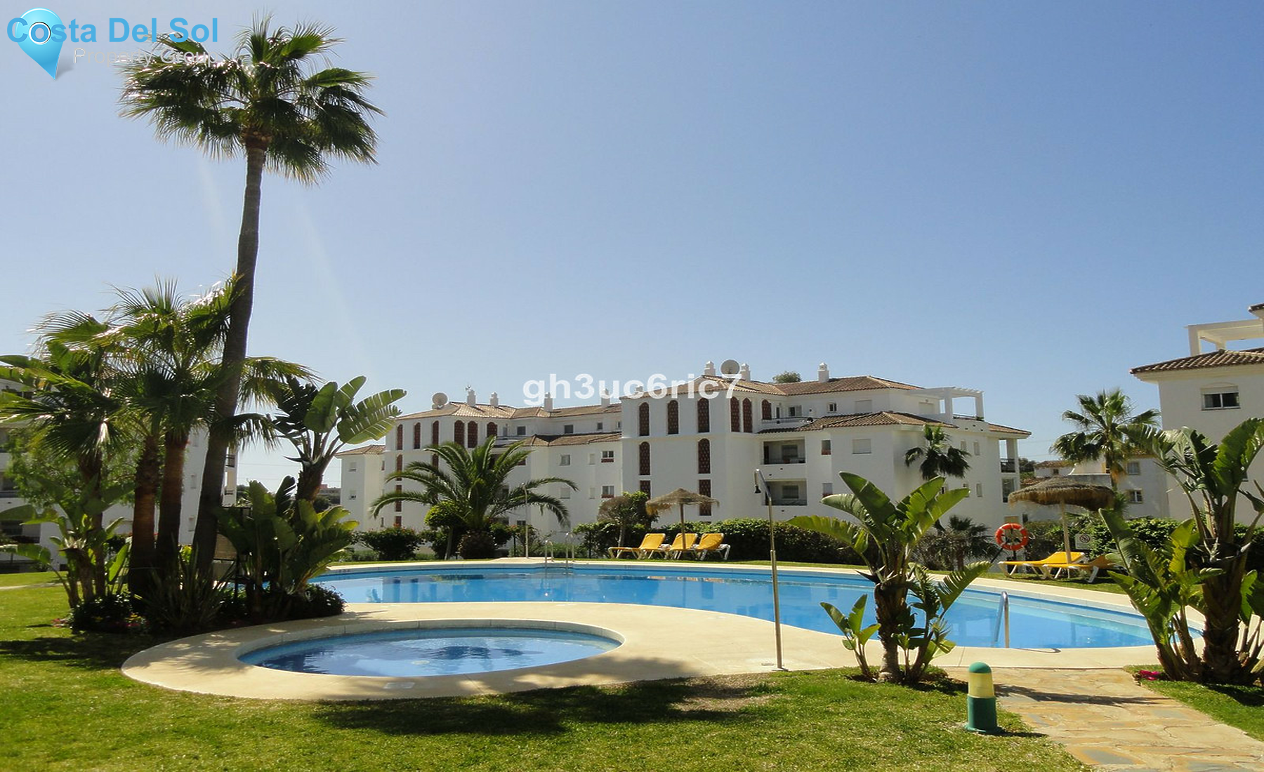 Middle Floor Apartment in Calahonda