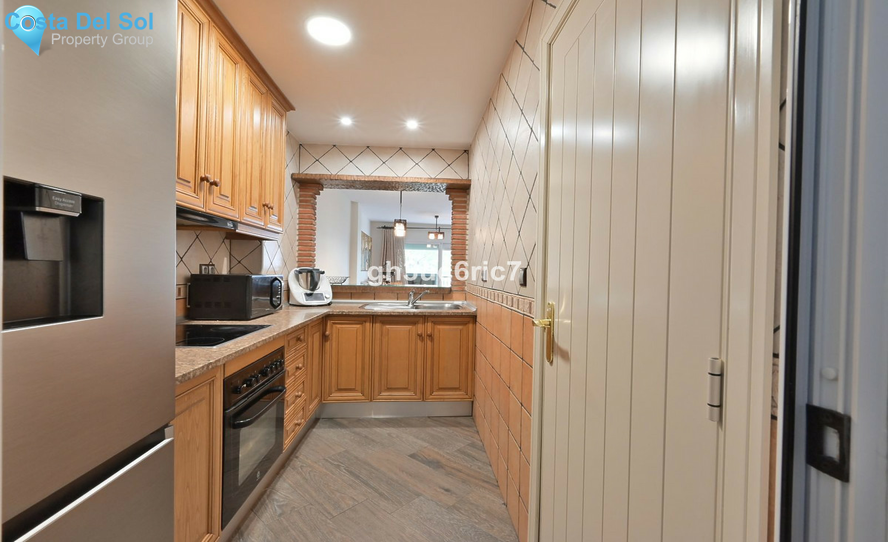 Middle Floor Apartment in Calahonda-1527155