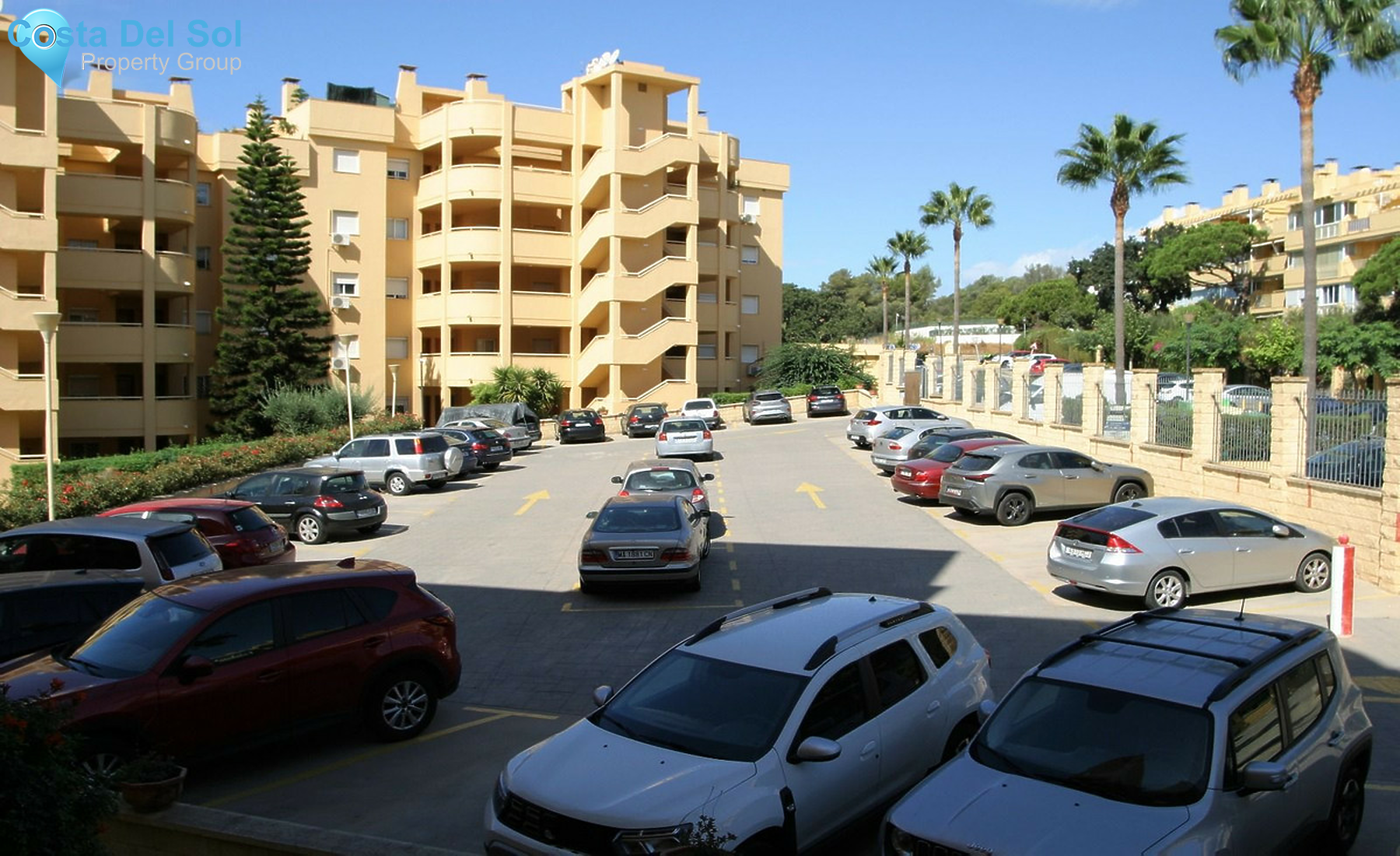 Middle Floor Apartment in Calahonda-1540713