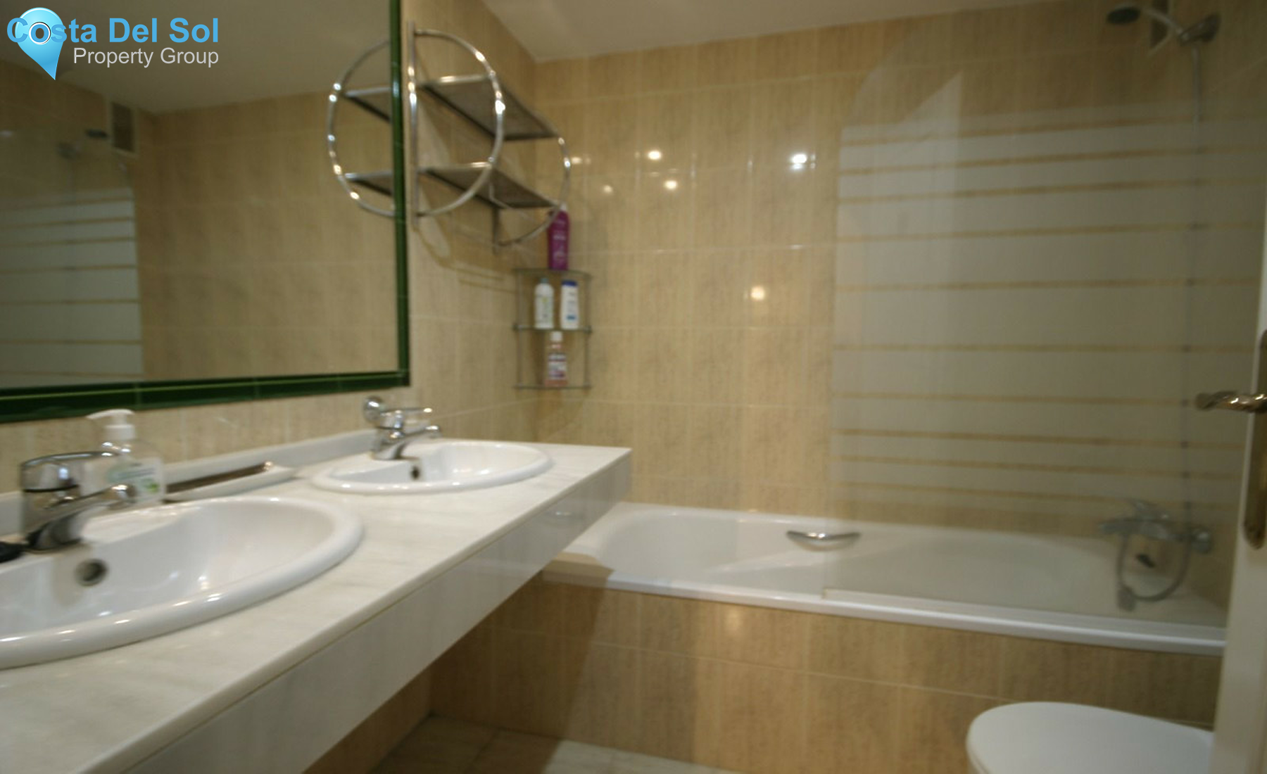 Middle Floor Apartment in Calahonda-1540721