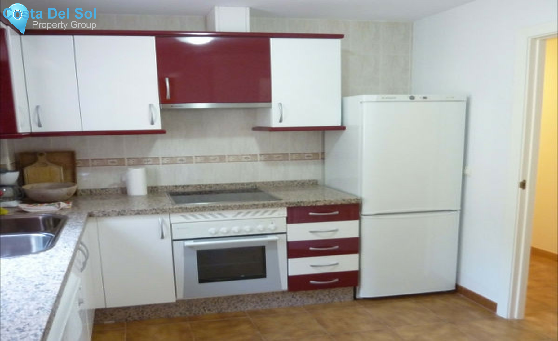 Middle Floor Apartment in Calahonda-1552954