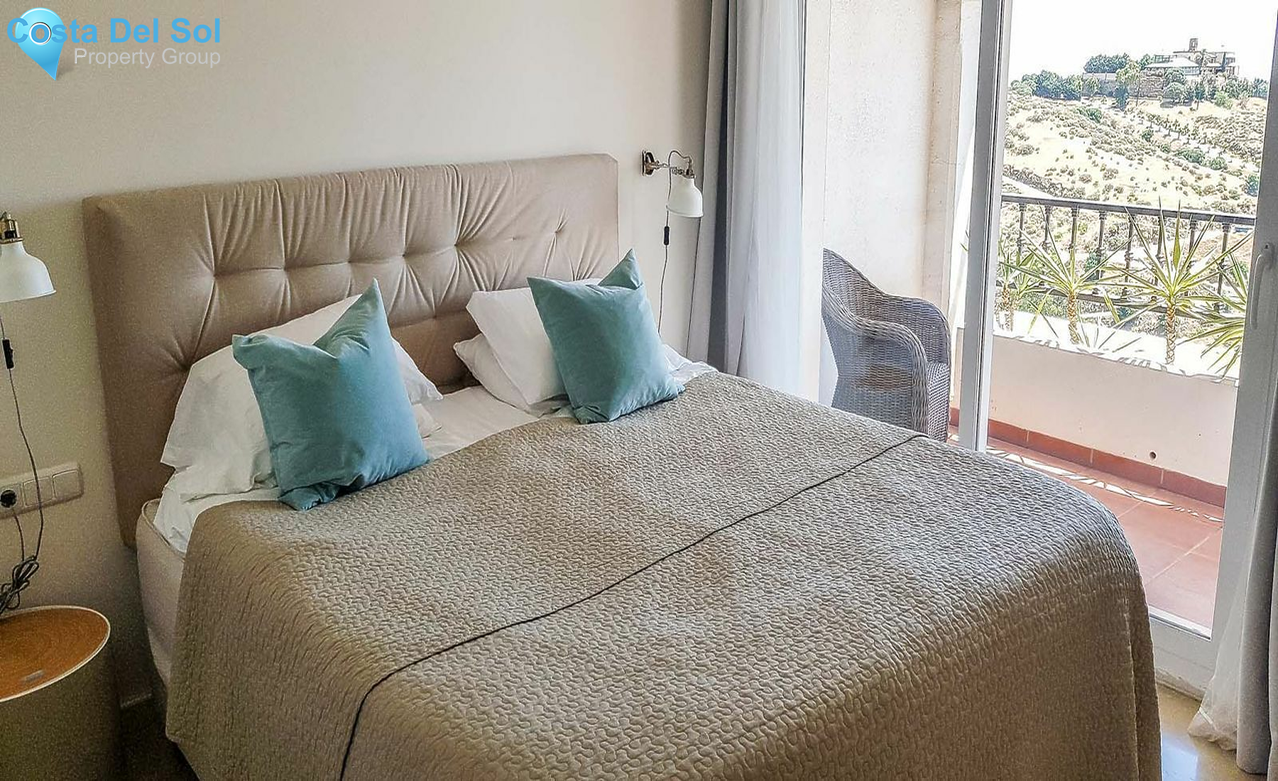 Middle Floor Apartment in Calahonda-1133532
