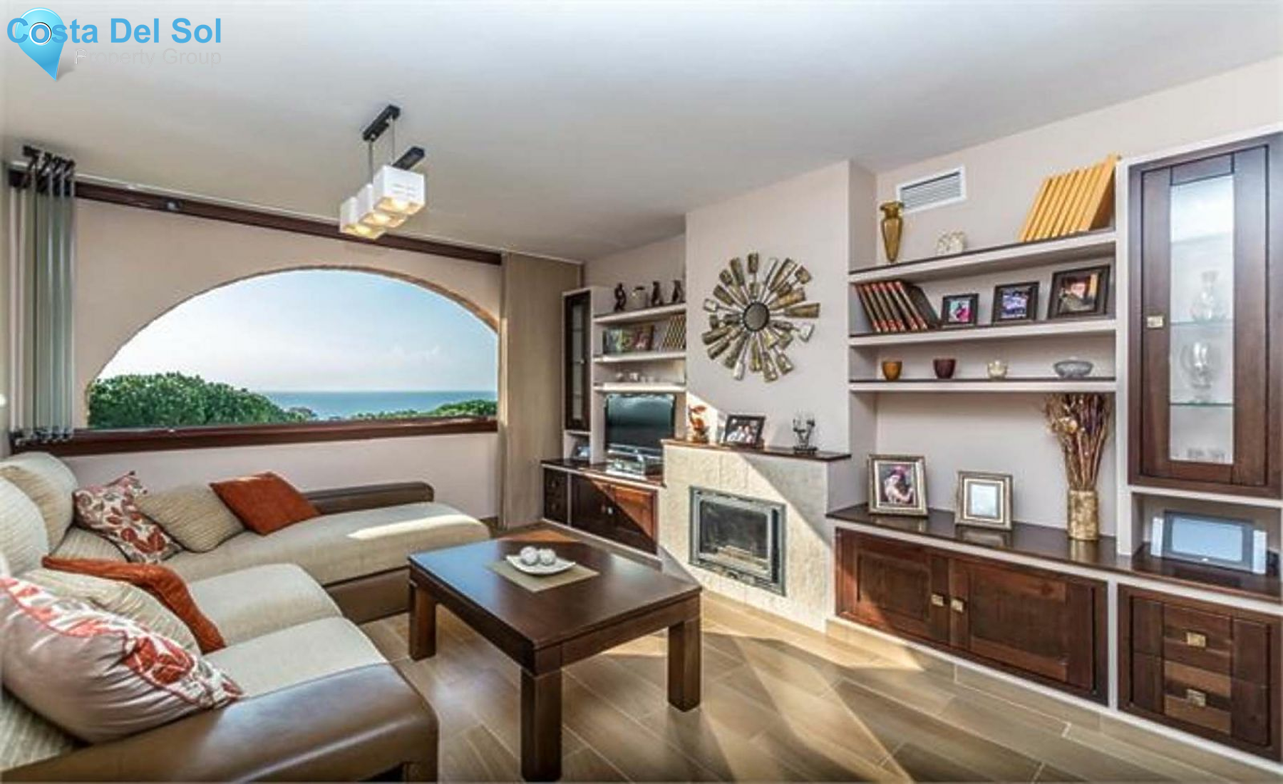 Middle Floor Apartment in Calahonda-1133729