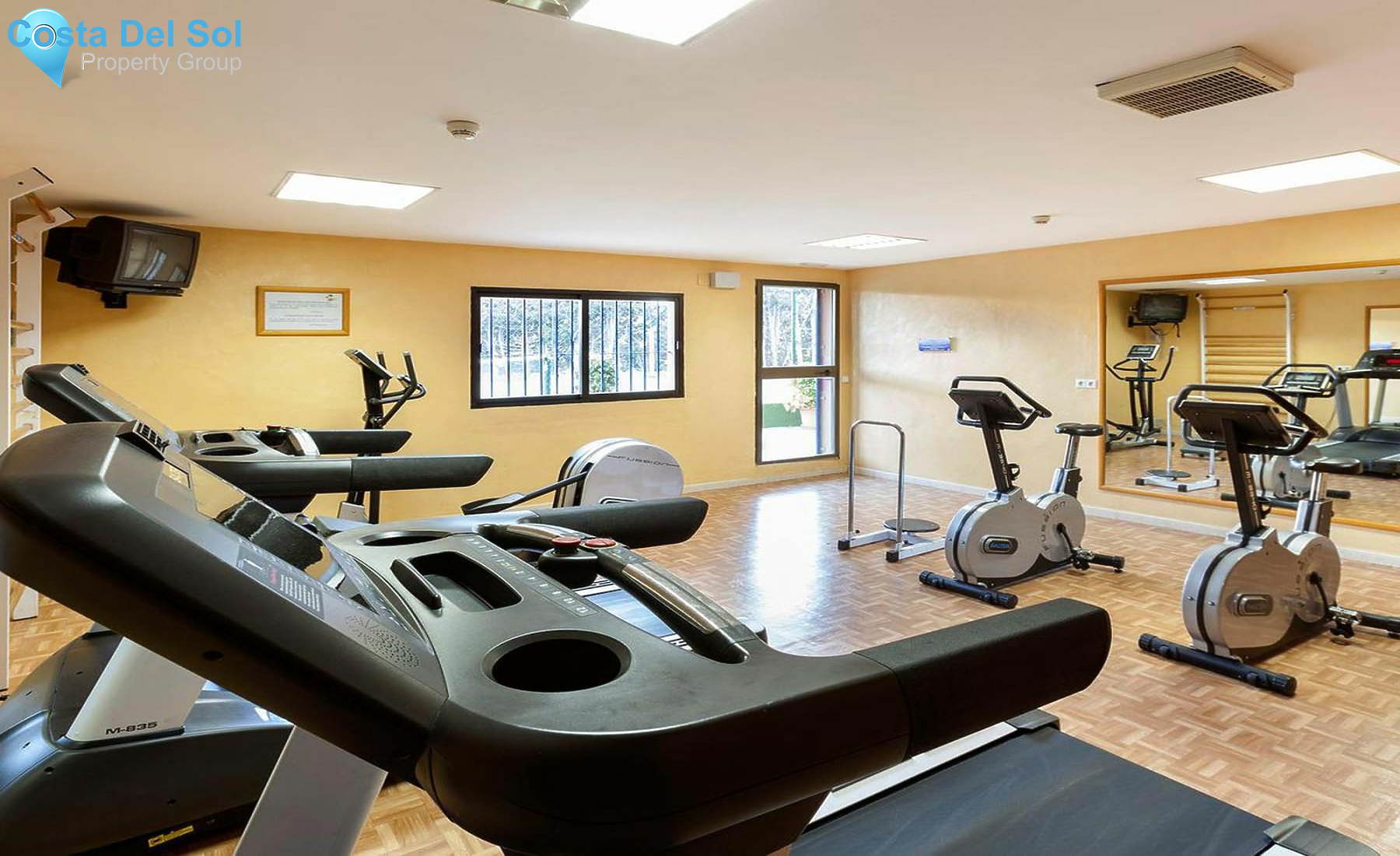 Middle Floor Apartment in Calahonda-1133747