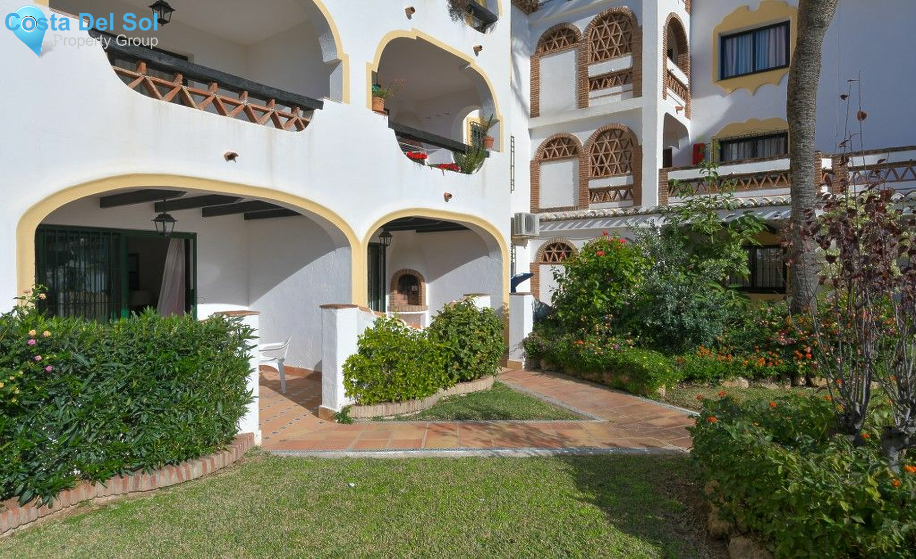 Middle Floor Apartment in Calahonda-1134047