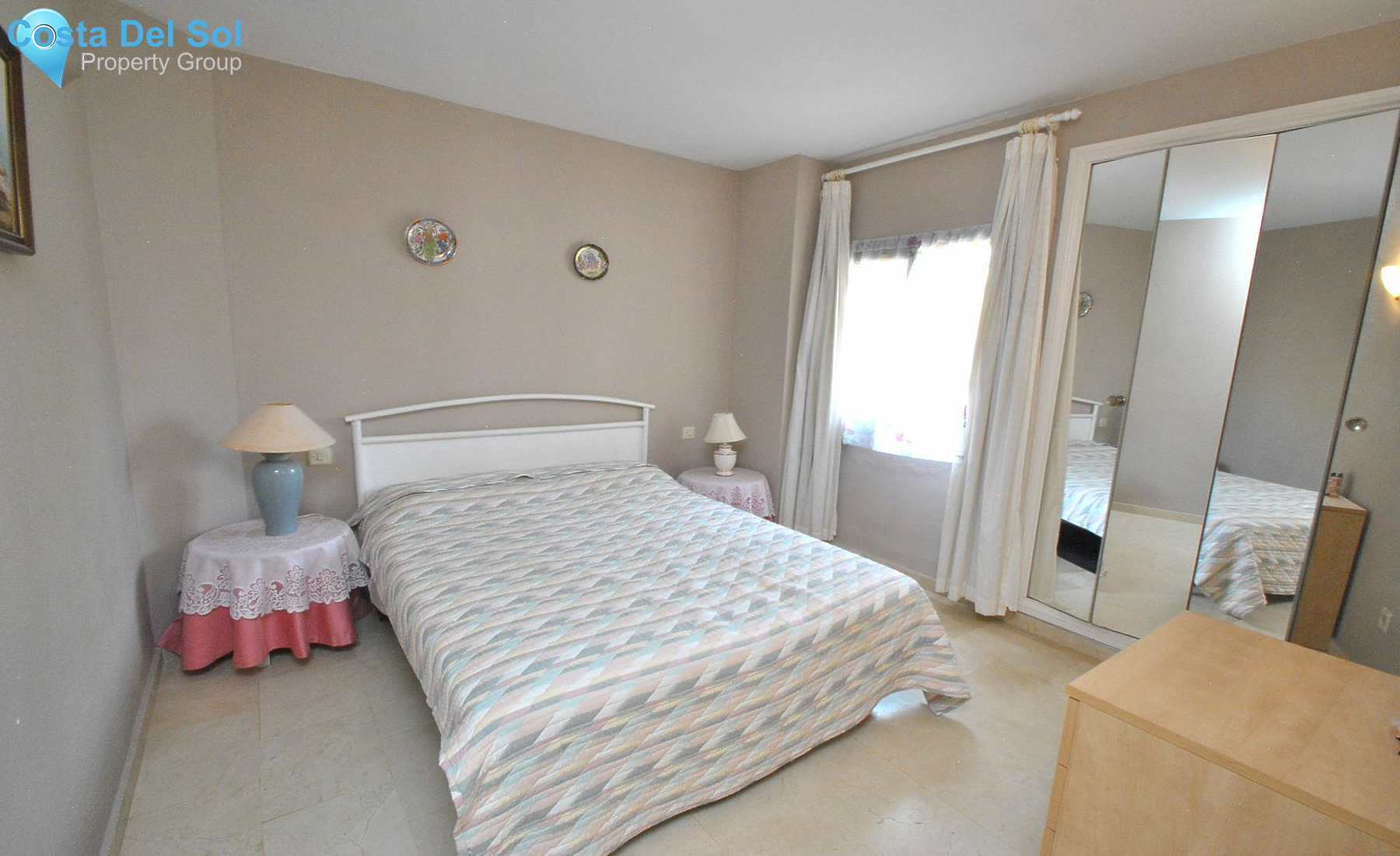 Middle Floor Apartment in Calahonda-1140060