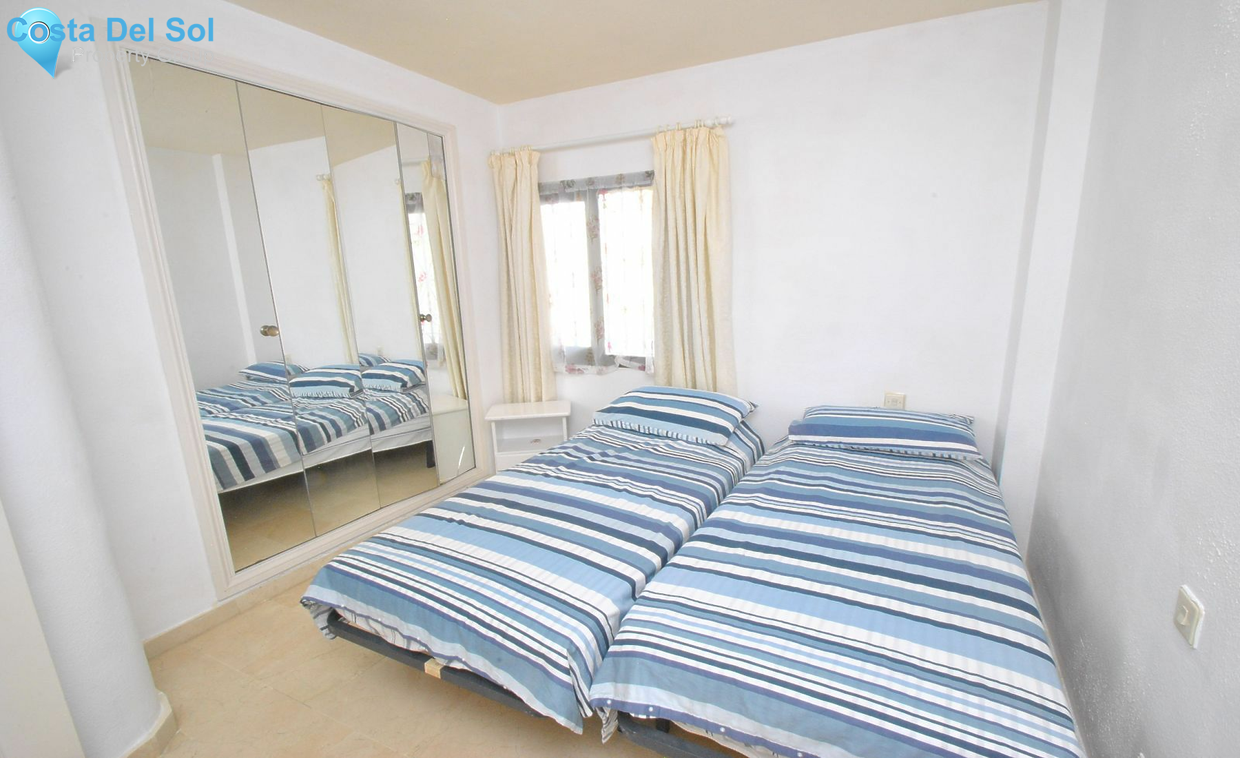 Middle Floor Apartment in Calahonda-1140062