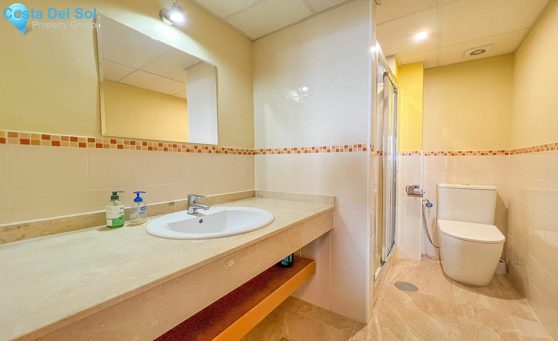 Middle Floor Apartment in Calahonda-1162234