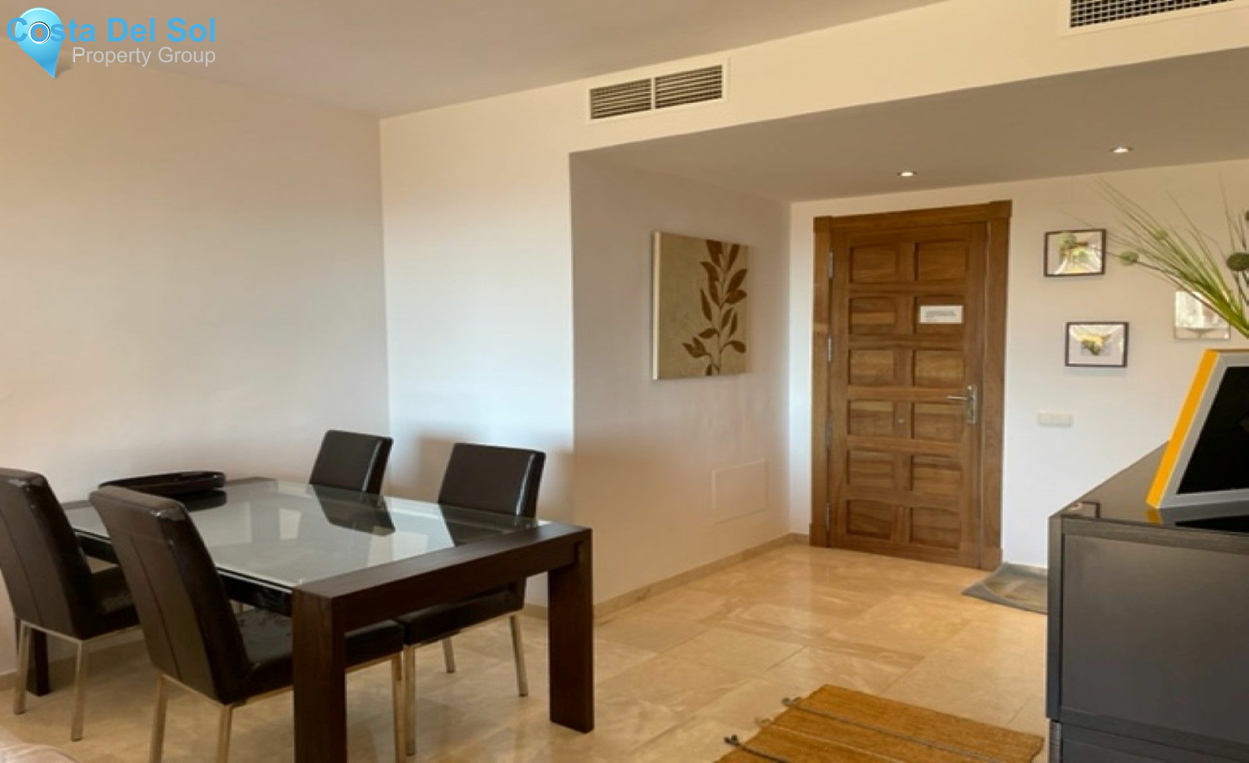 Middle Floor Apartment in Calahonda-1171074