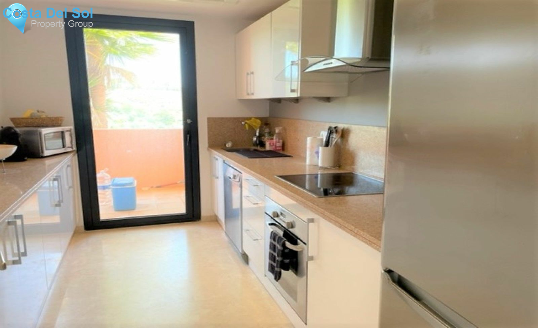 Middle Floor Apartment in Calahonda-1171075