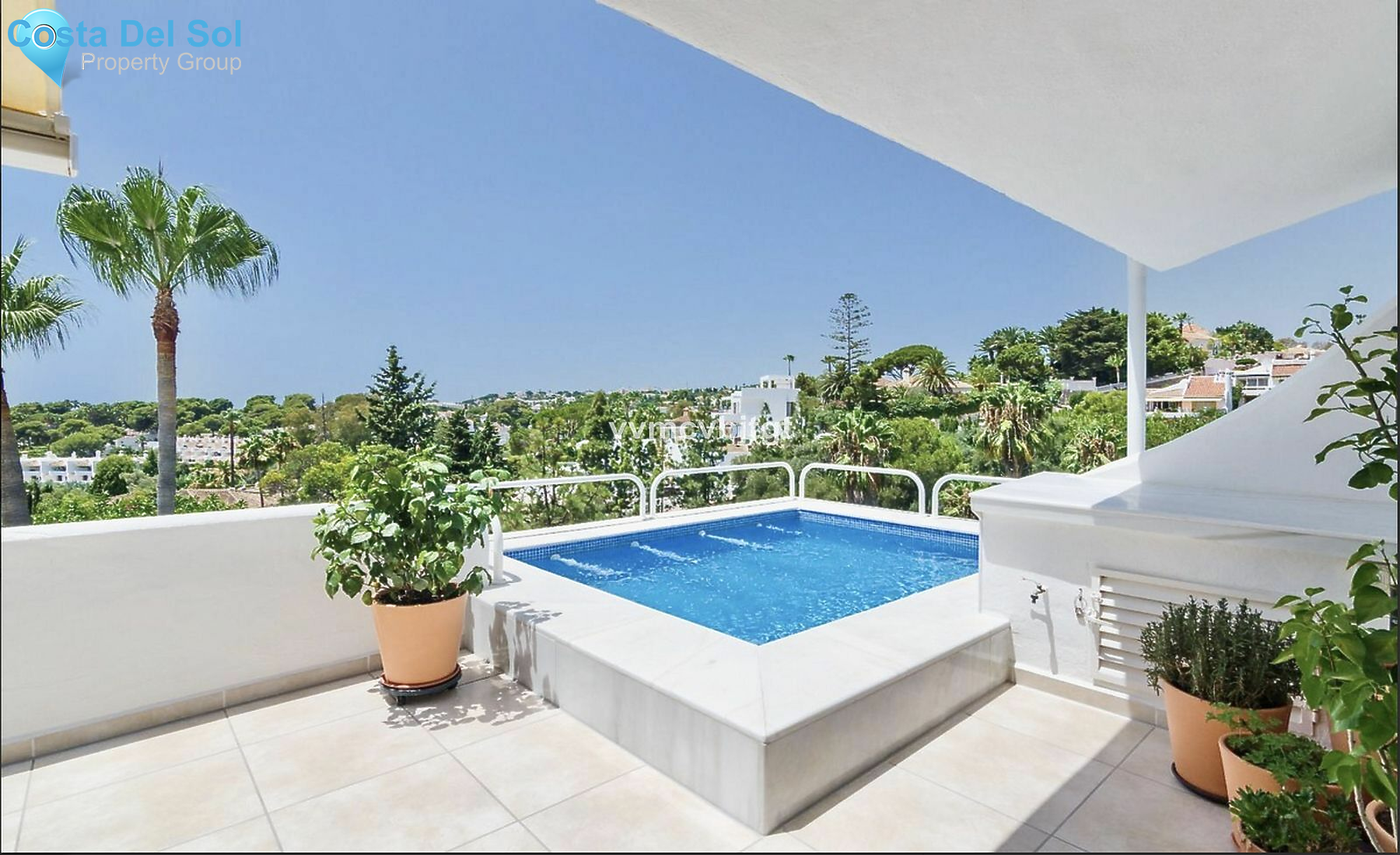 Middle Floor Apartment in Calahonda