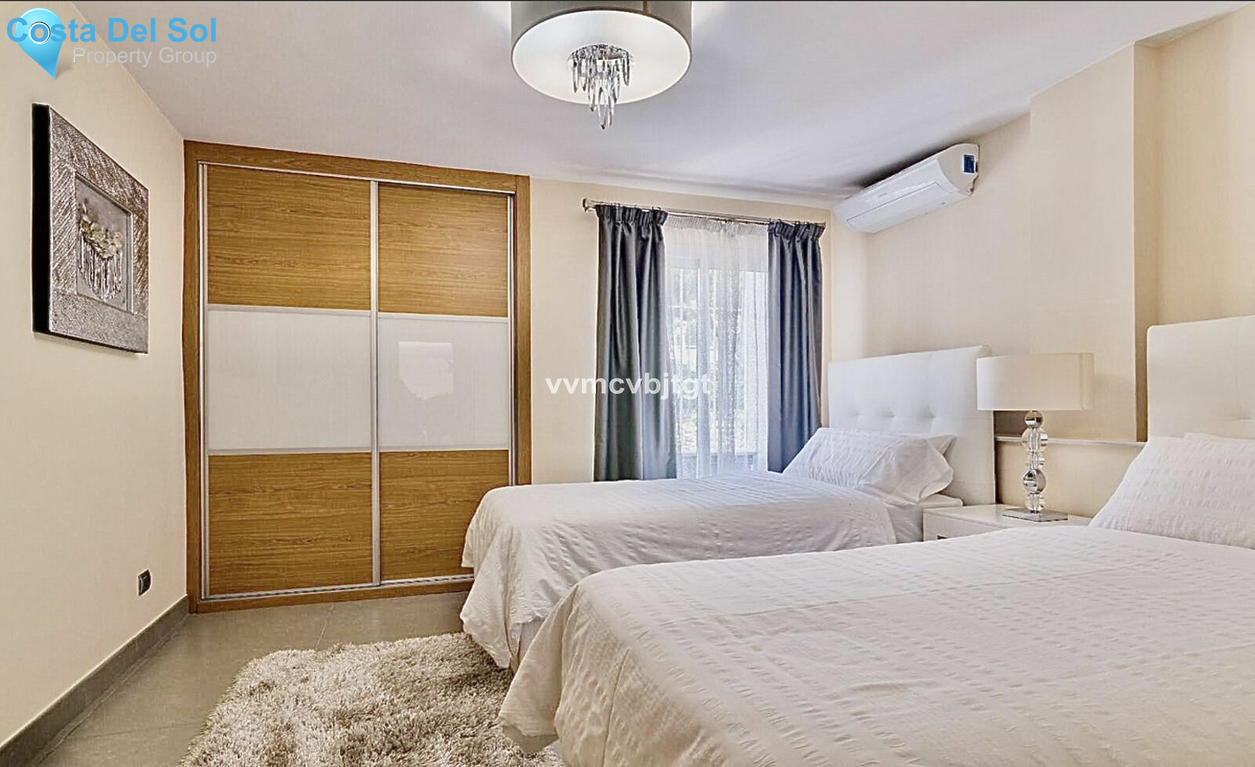 Middle Floor Apartment in Calahonda-1173809