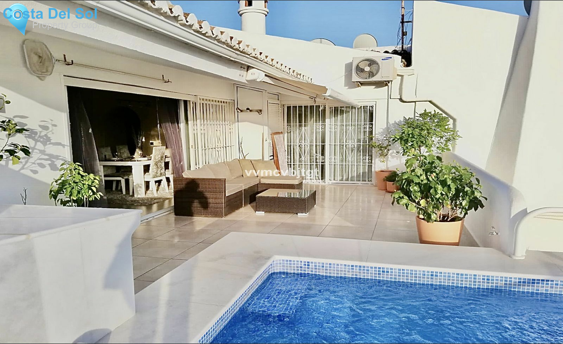 Middle Floor Apartment in Calahonda-1173812