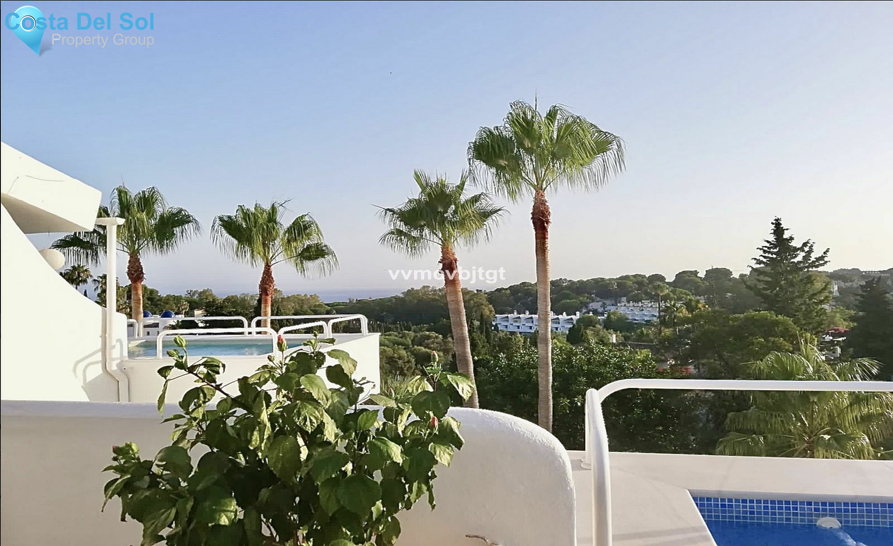 Middle Floor Apartment in Calahonda-1173813