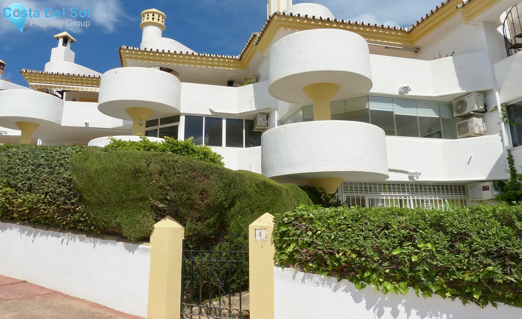 Middle Floor Apartment in Calahonda-1185618