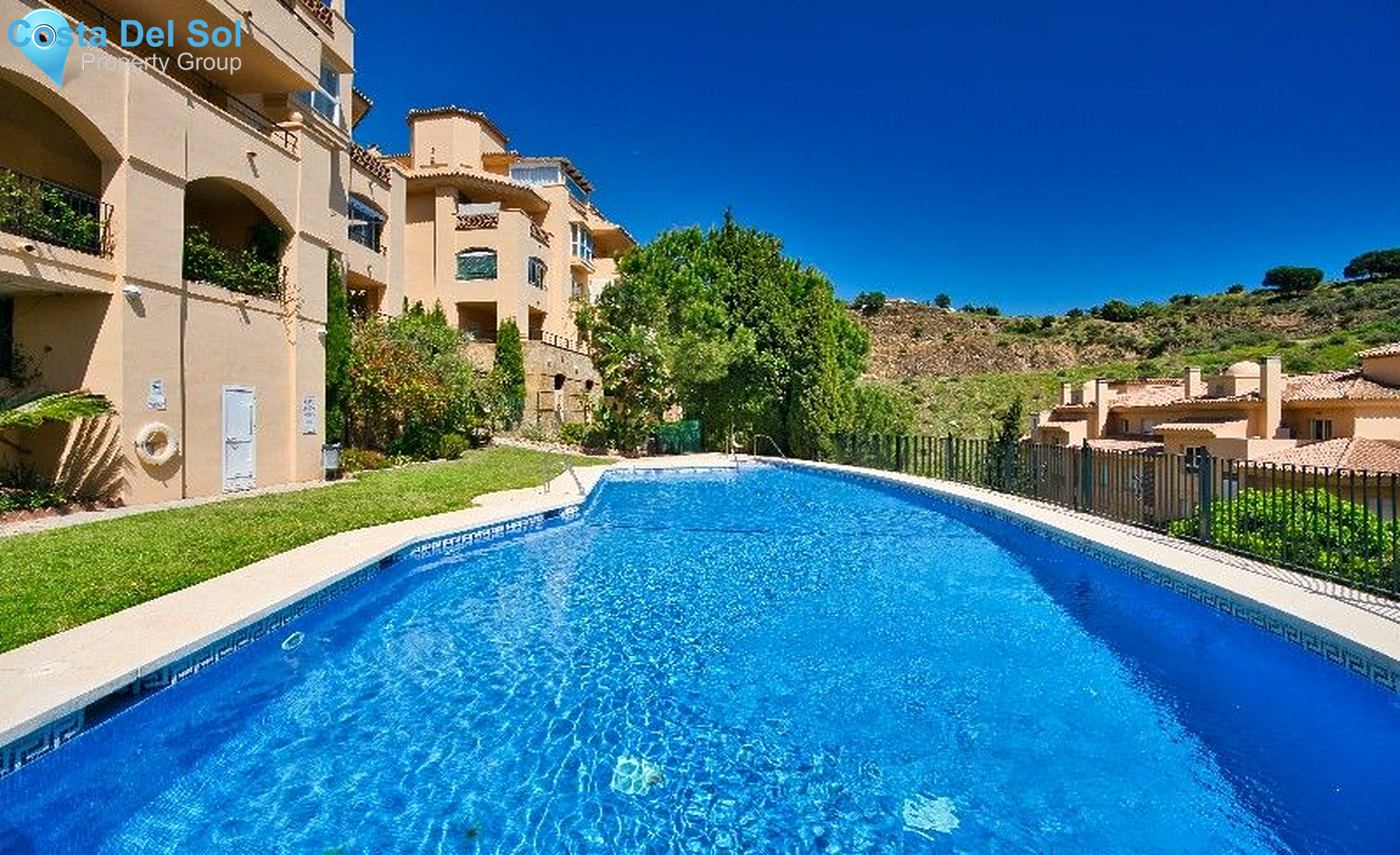 Middle Floor Apartment in Calahonda