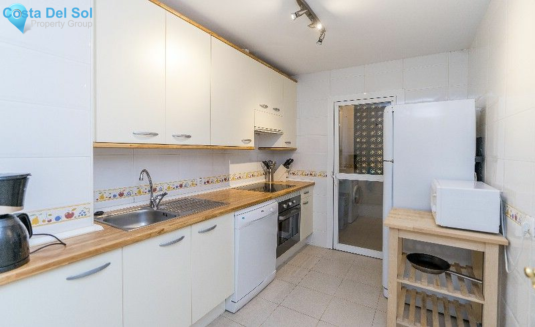 Middle Floor Apartment in Calahonda-1192648