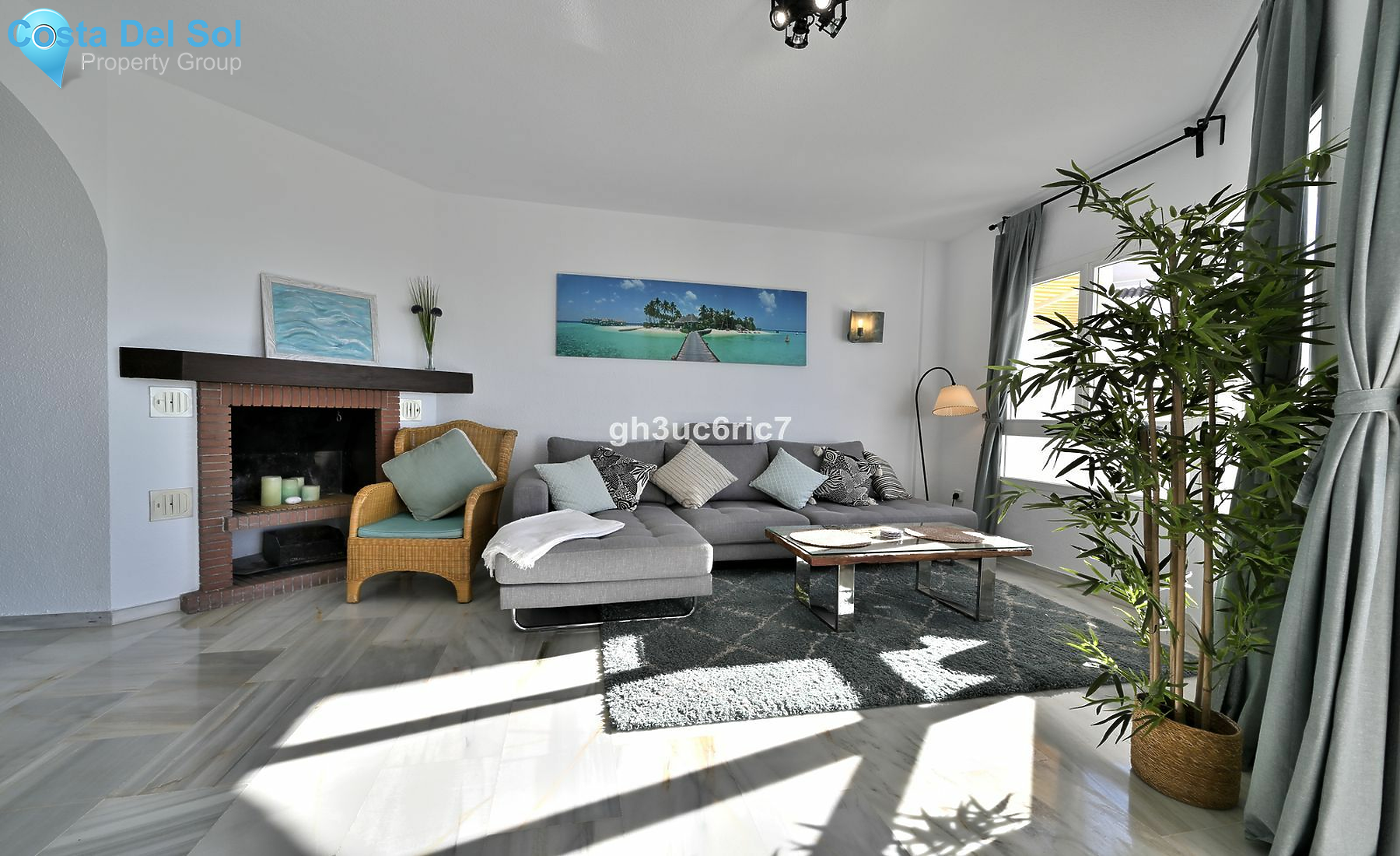 Middle Floor Apartment in Calahonda-1419552
