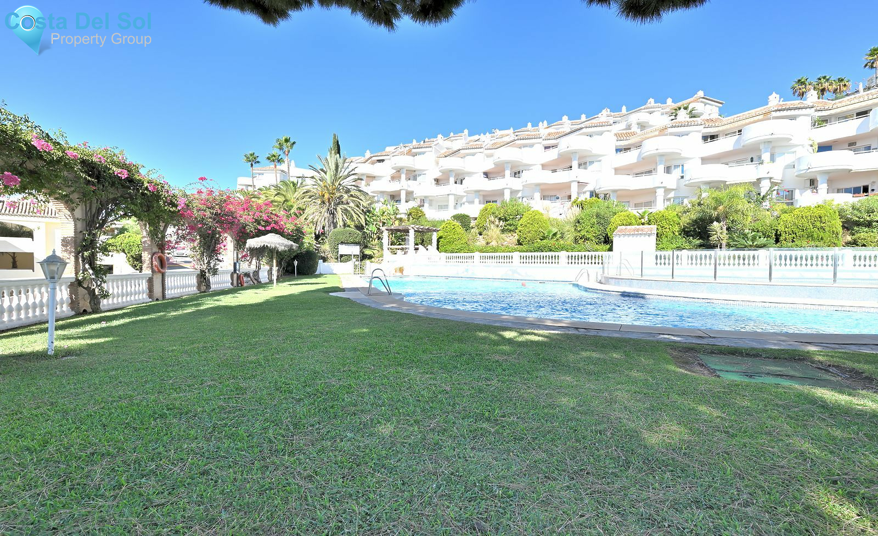 Middle Floor Apartment in Calahonda-1419553