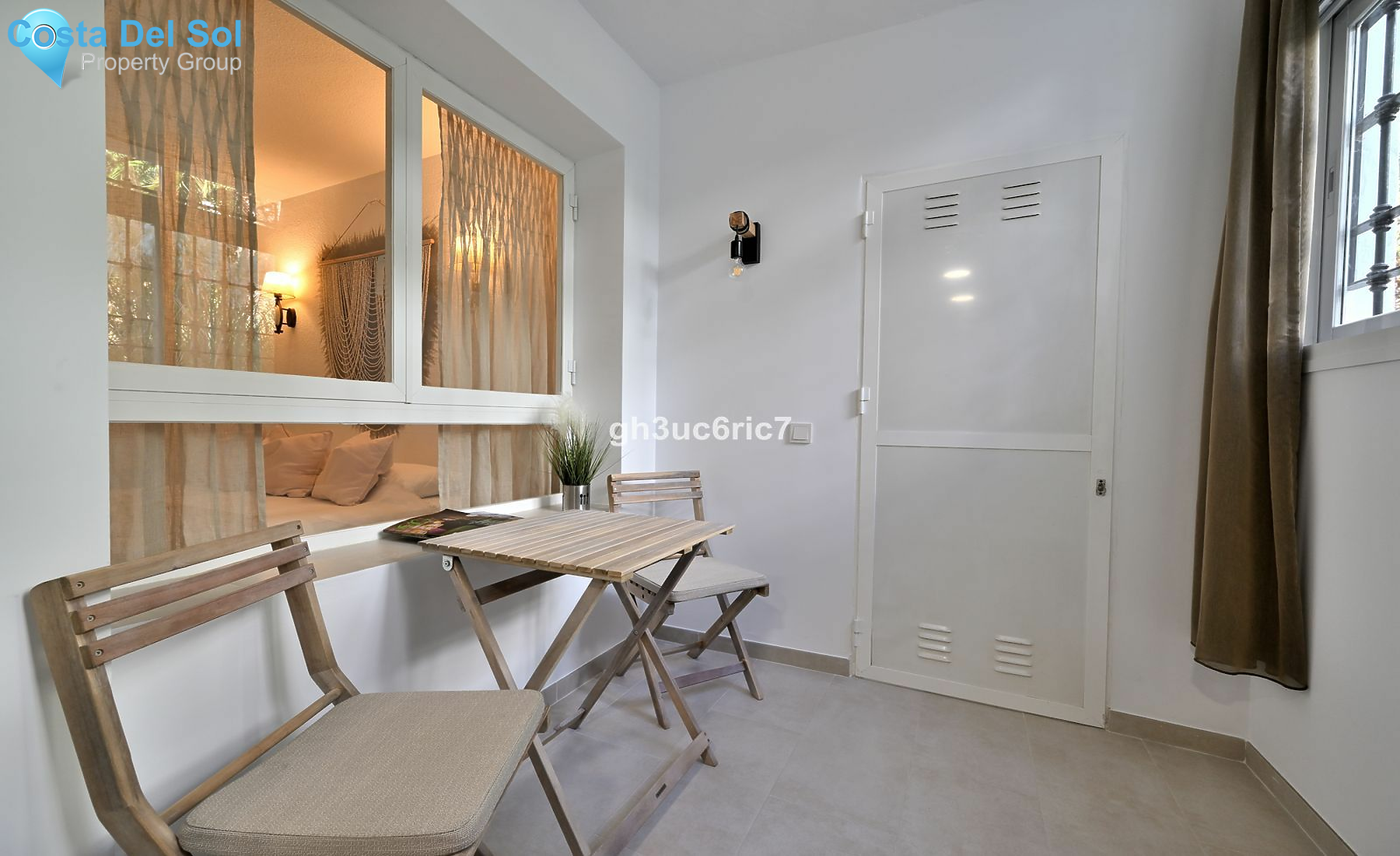Middle Floor Apartment in Calahonda-1419543