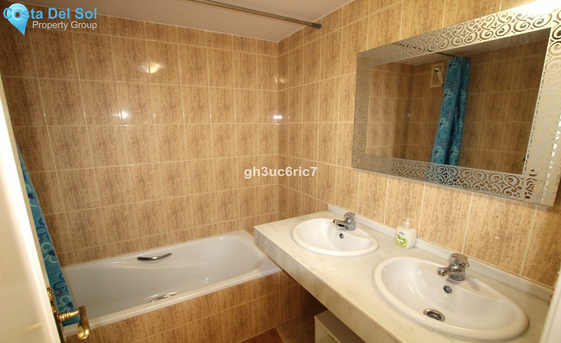 Middle Floor Apartment in Calahonda-1419991