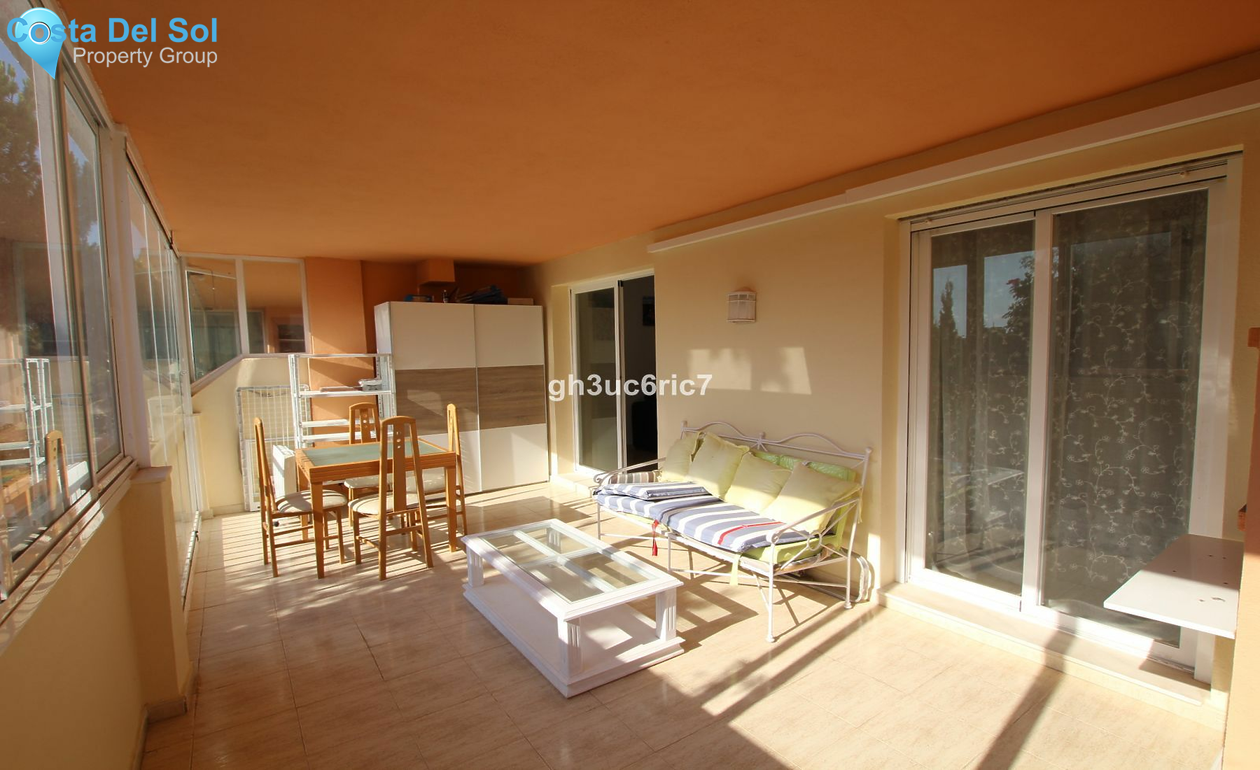Middle Floor Apartment in Calahonda-1419987