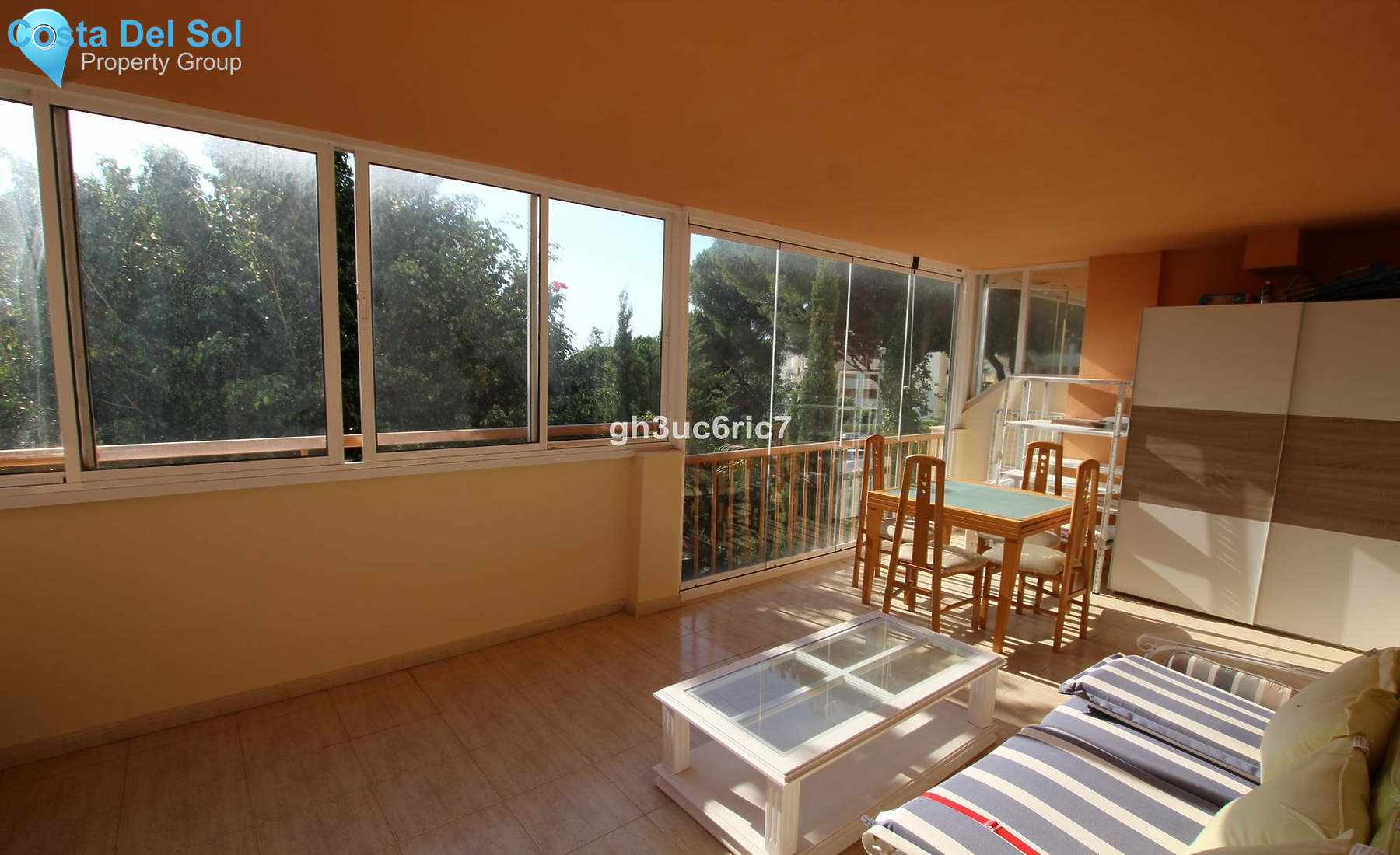 Middle Floor Apartment in Calahonda-1419988