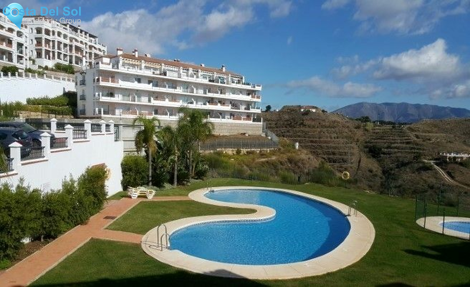 Middle Floor Apartment in Calahonda-1420578