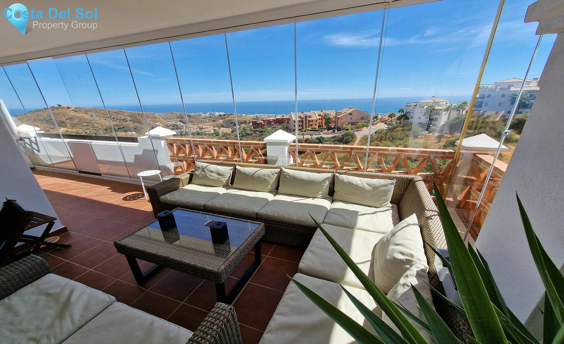 Middle Floor Apartment in Calahonda-1420564