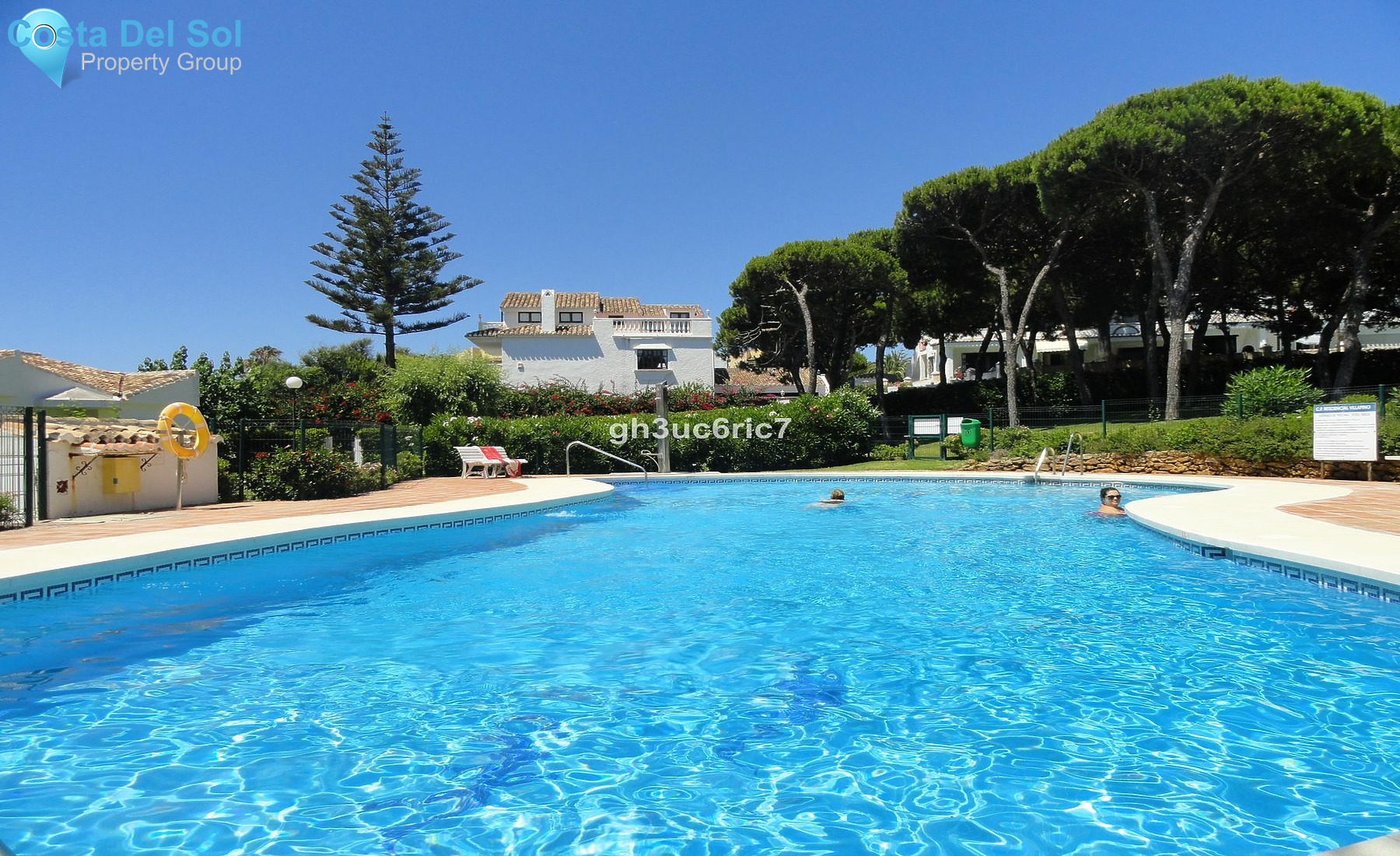 Middle Floor Apartment in Calahonda-1424088