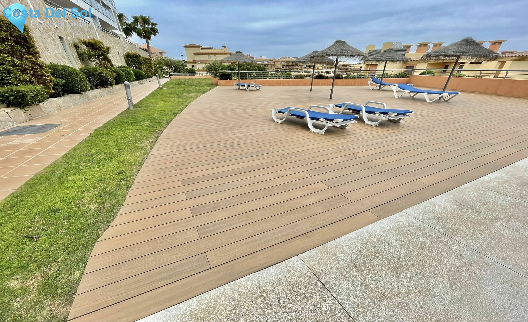 Middle Floor Apartment in Calahonda-1426505