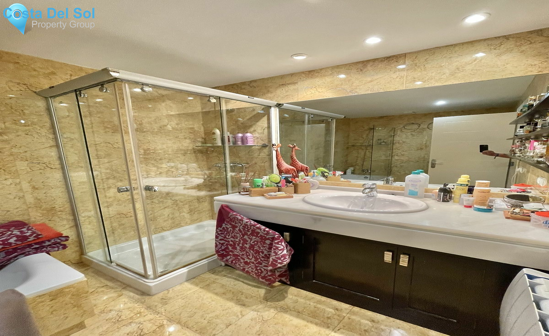 Middle Floor Apartment in Calahonda-1426489
