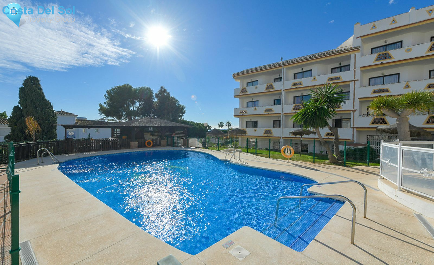 Middle Floor Apartment in Calahonda-1447096