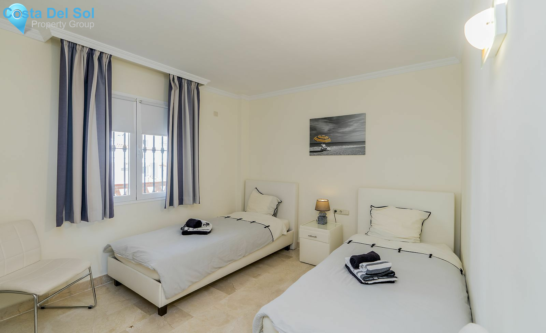 Middle Floor Apartment in Calahonda-1450583