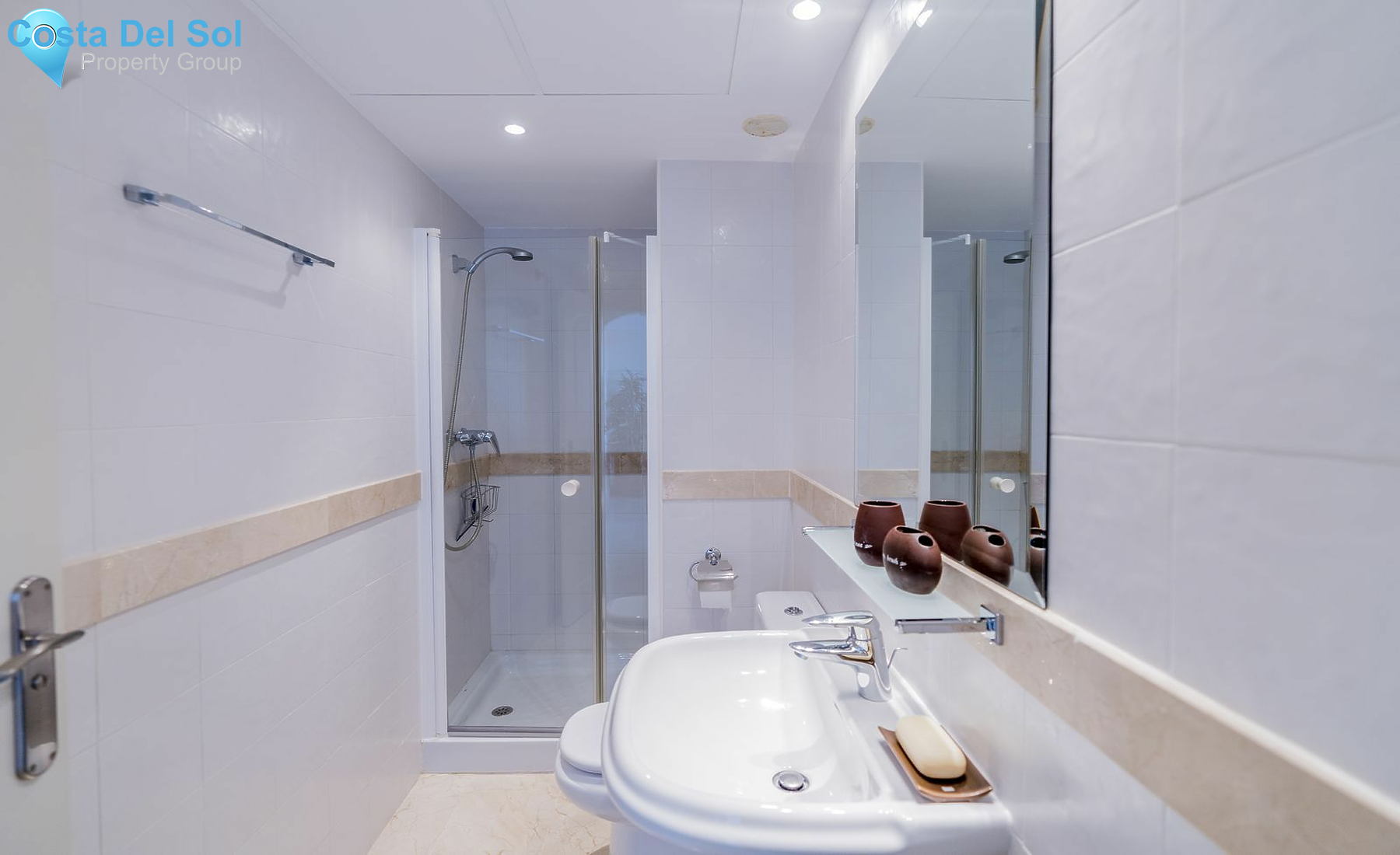 Middle Floor Apartment in Calahonda-1450586