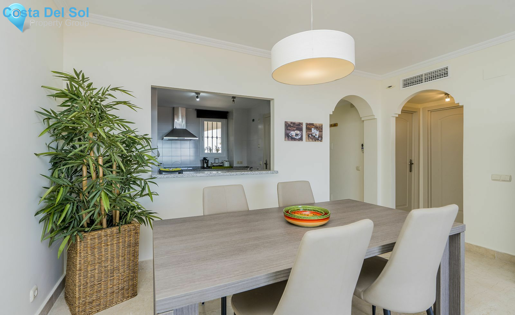 Middle Floor Apartment in Calahonda-1450589