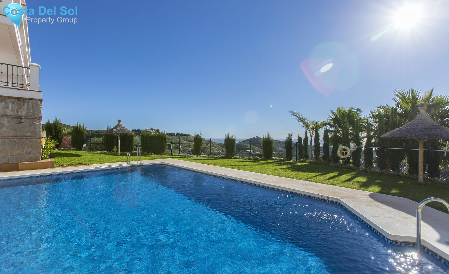 Middle Floor Apartment in Calahonda-1450574