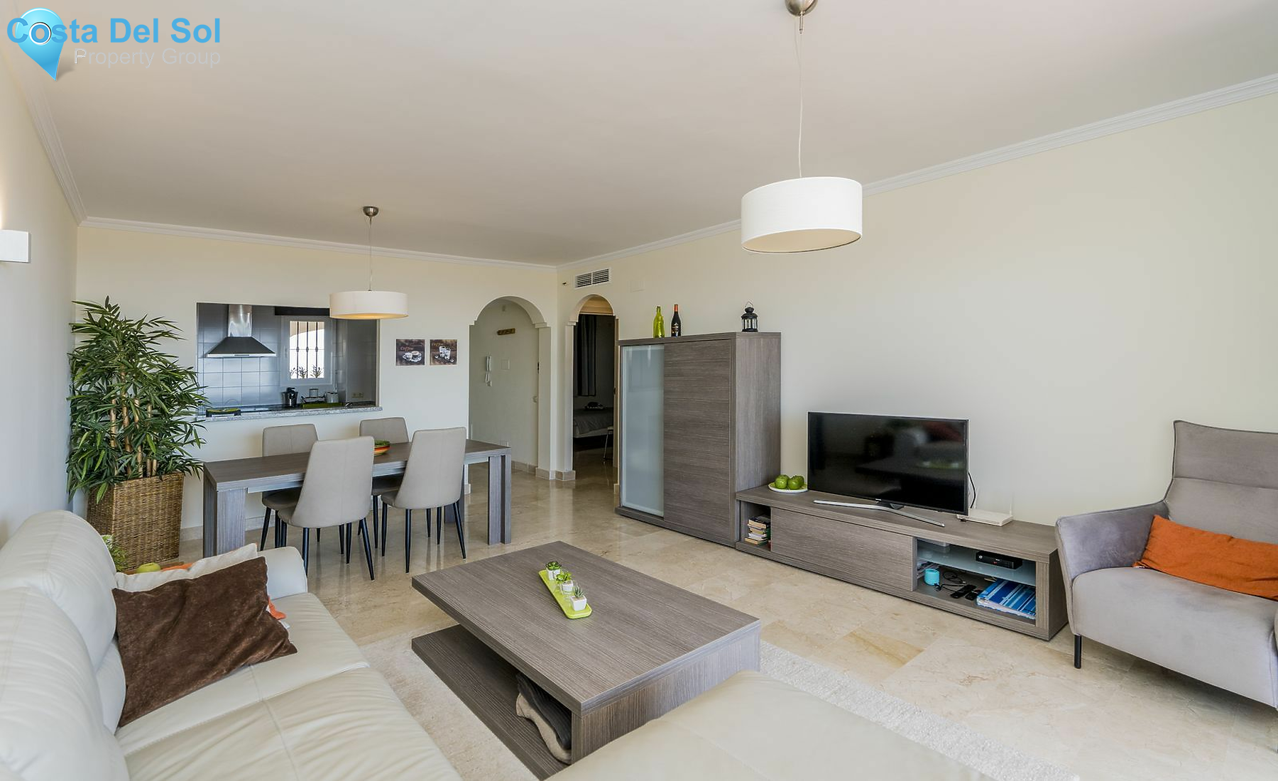 Middle Floor Apartment in Calahonda-1450575