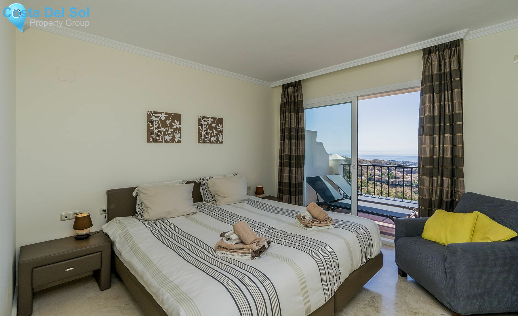 Middle Floor Apartment in Calahonda-1450578