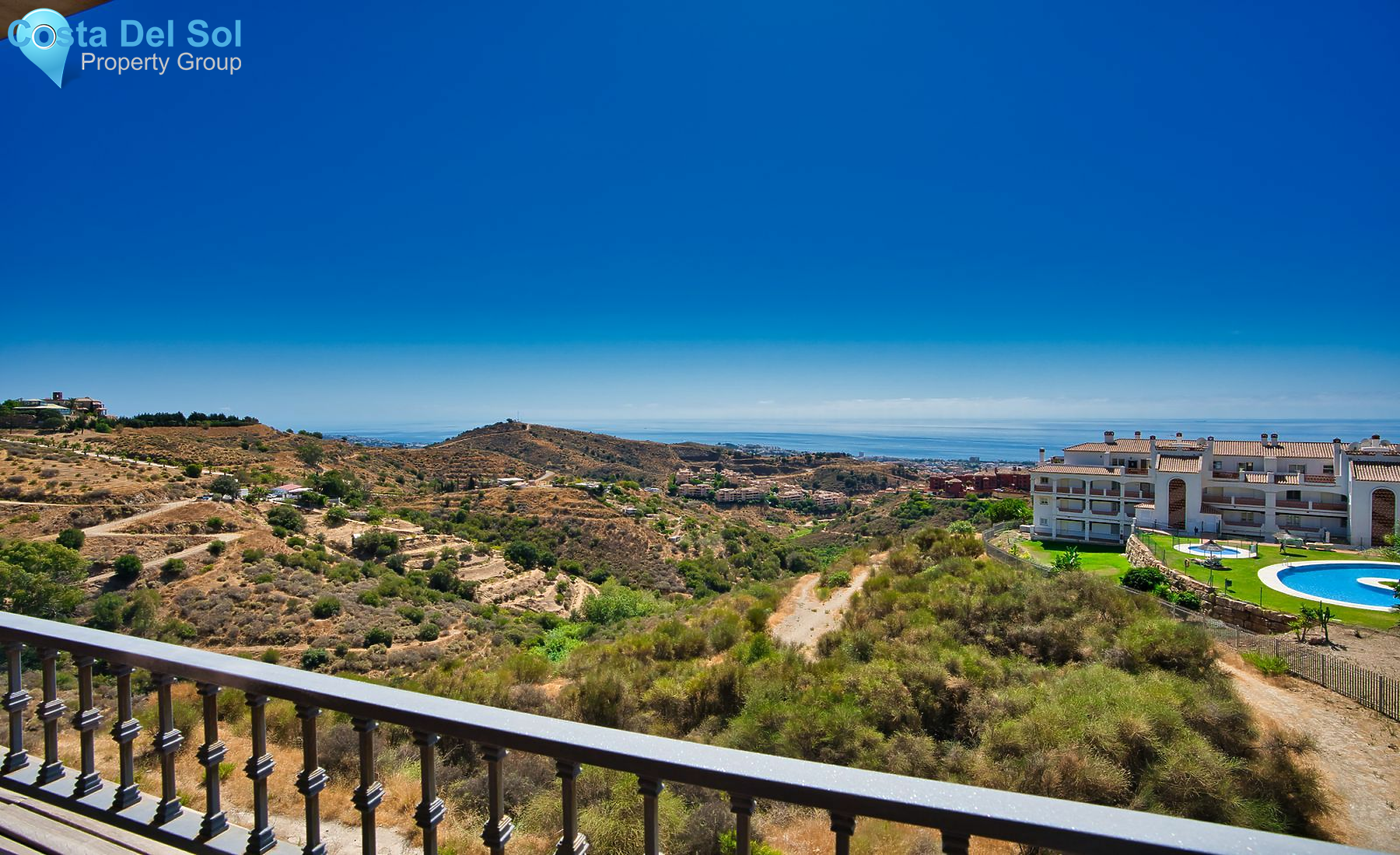 Middle Floor Apartment in Calahonda-1450580