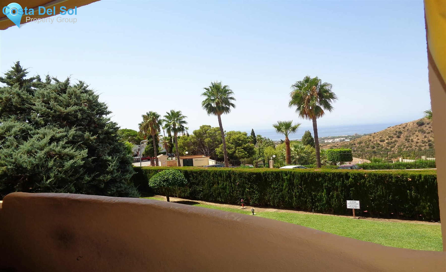 Middle Floor Apartment in Calahonda-1464923