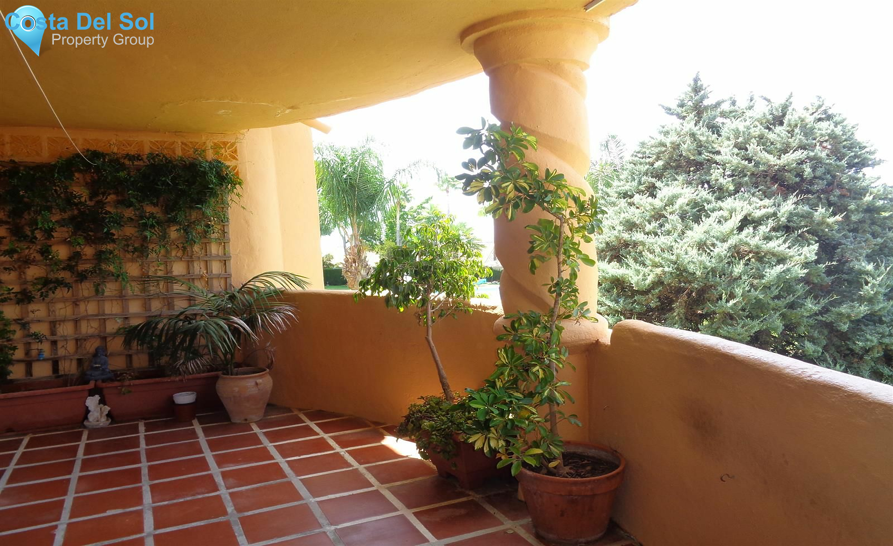 Middle Floor Apartment in Calahonda-1464925
